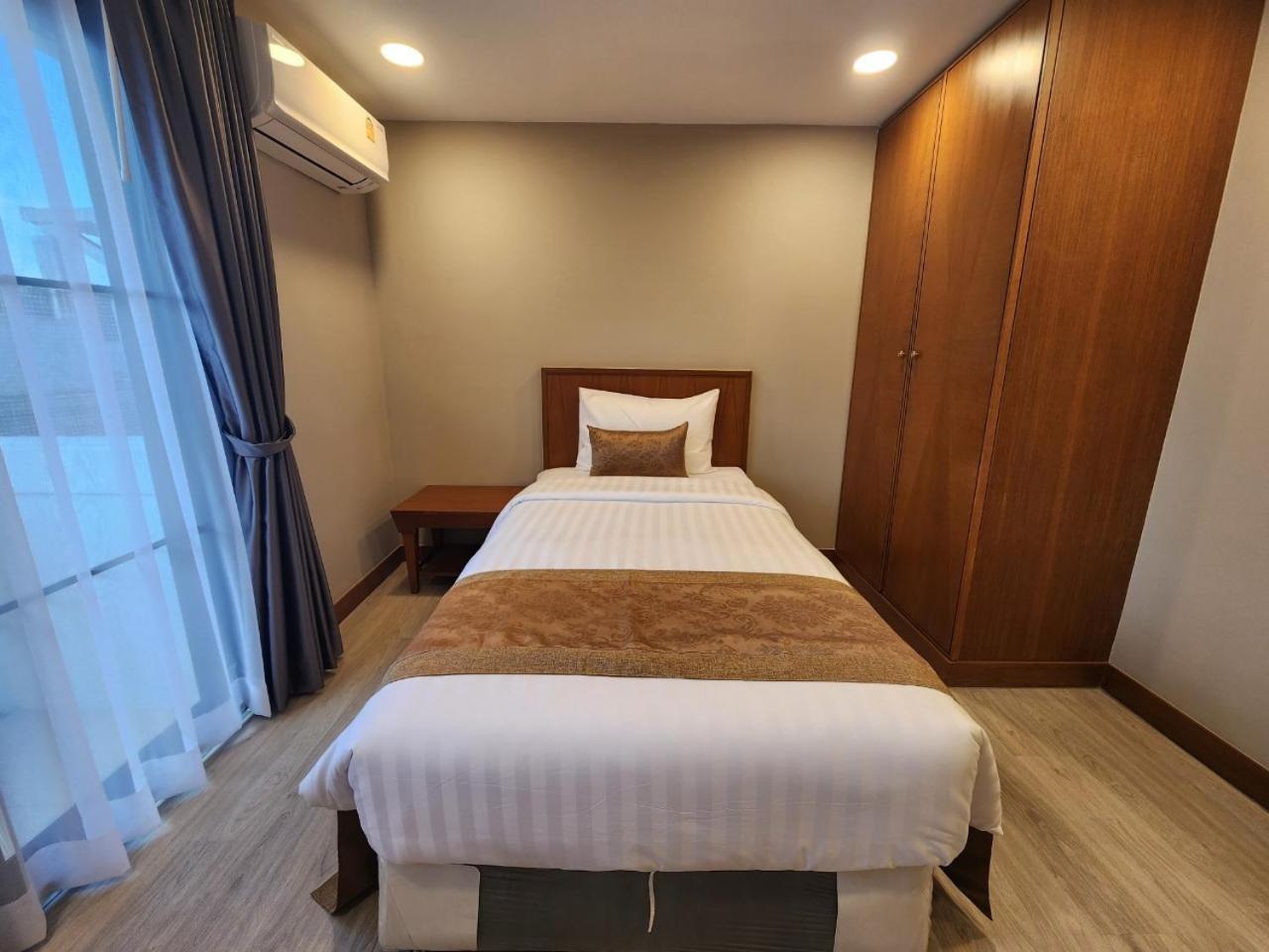 United Tower Thonglor By Aspira Apartment Bangkok Luaran gambar