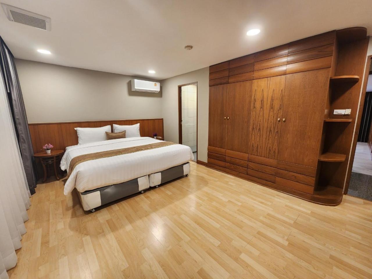 United Tower Thonglor By Aspira Apartment Bangkok Luaran gambar